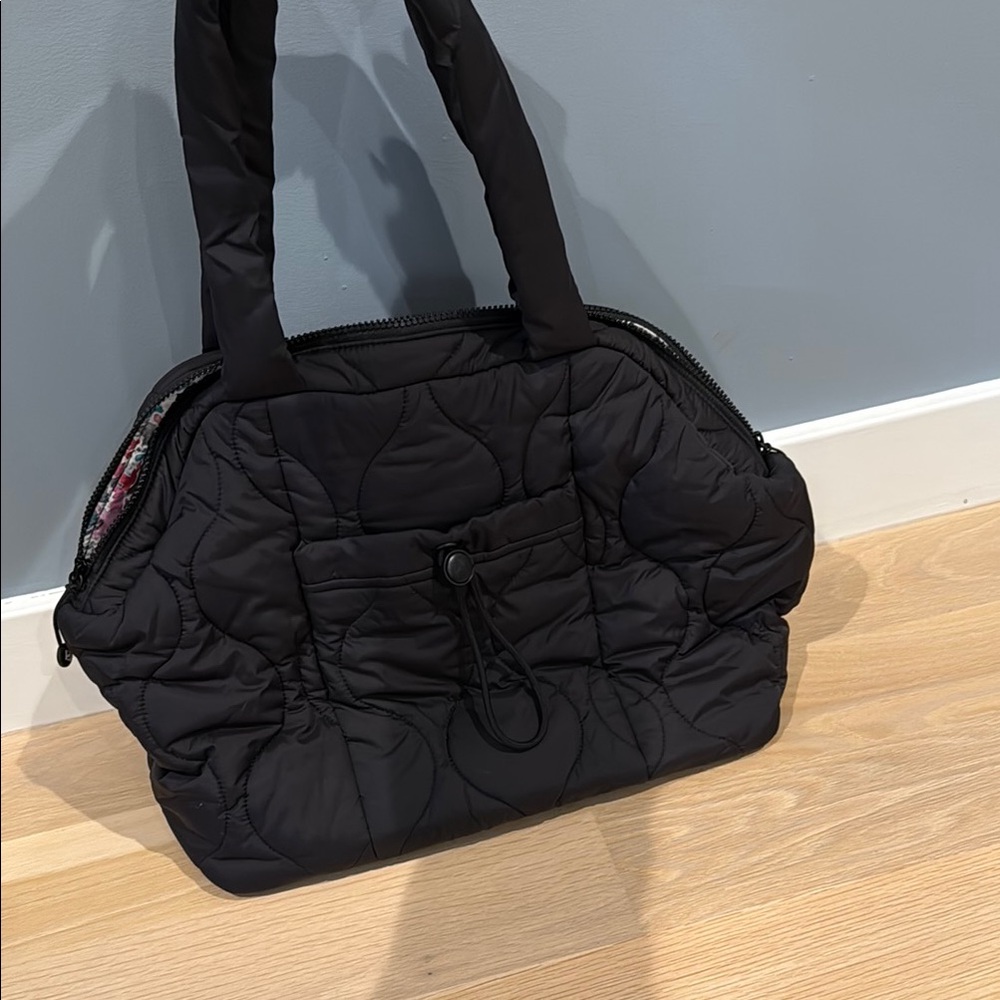 Vera Bradley Black Quilted Women's Bag